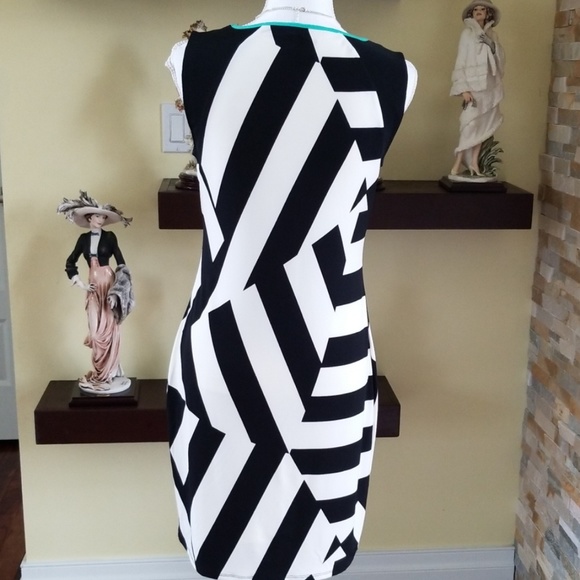 Striped dresses. Like new! - Picture 3 of 4
